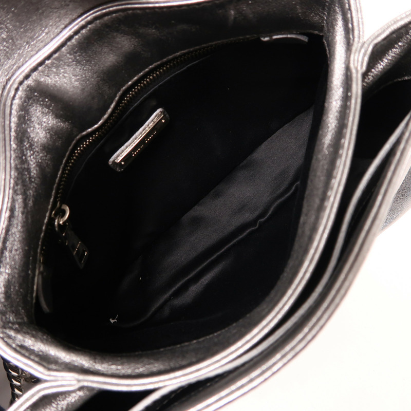 銀色 Matelasse皮革 肩背包【MIU MIU 繆繆】 5BD100-4