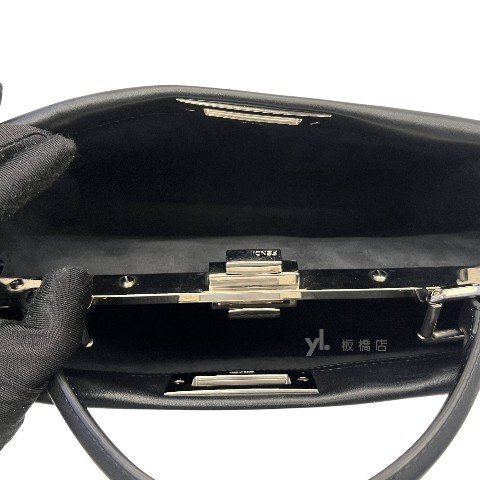 Fendi包包 Peekaboo黑牛皮中號手提斜背包-5