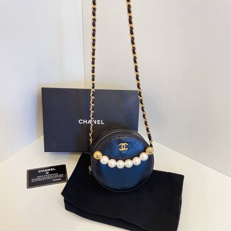Chanel 2019 matelasse 珍珠小圓餅-1