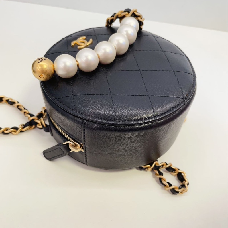 Chanel 2019 matelasse 珍珠小圓餅-13