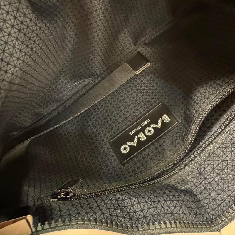 三宅一生 issey miyake BAO BAO 斜背包 肩背包 粉色-4