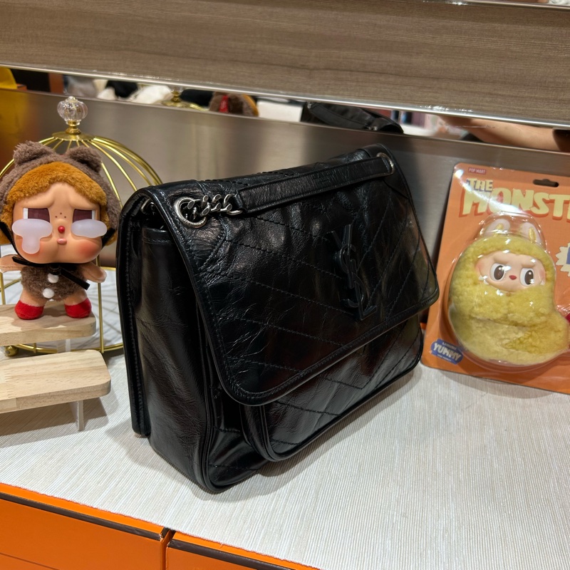 Ysl Niki Saint Laurent Niki medium So Black-1