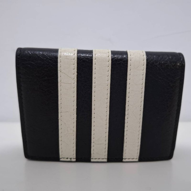 Balenciaga x Adidas 聯名三葉草三折短夾-1