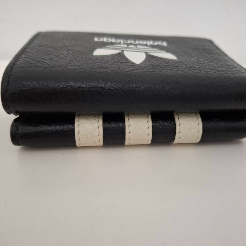 Balenciaga x Adidas 聯名三葉草三折短夾-2