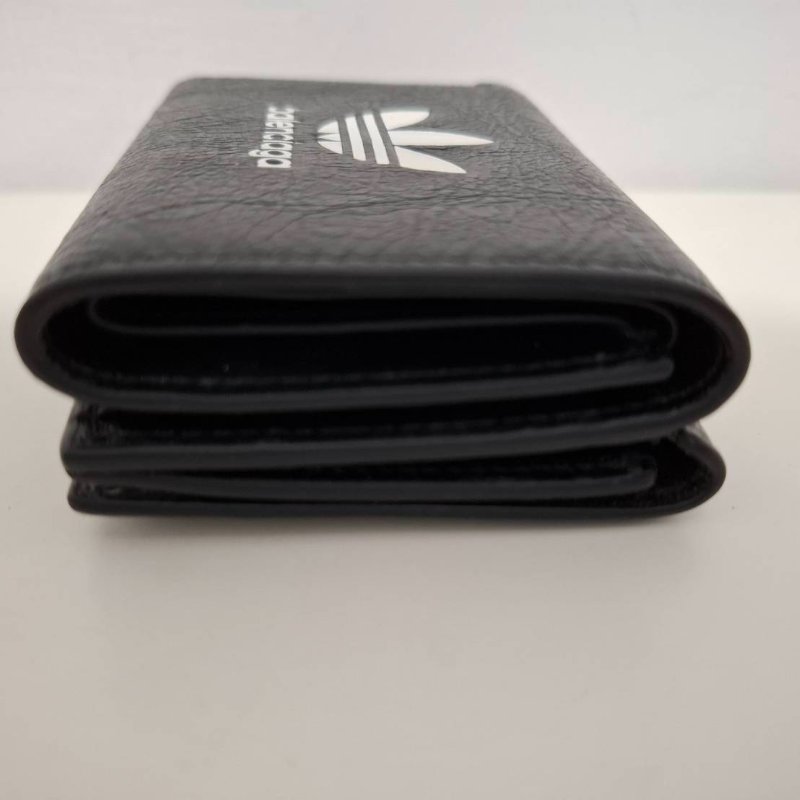 Balenciaga x Adidas 聯名三葉草三折短夾-5