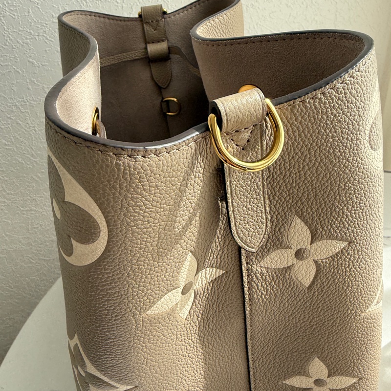 Lv斑鳩灰最美水桶包-2