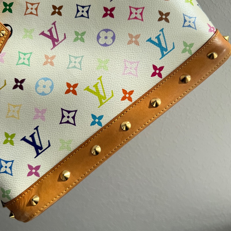 LV Alma 白彩貝殼包-14