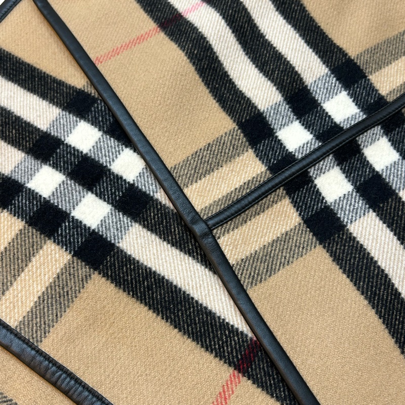 BURBERRY英國經典格紋披肩-8