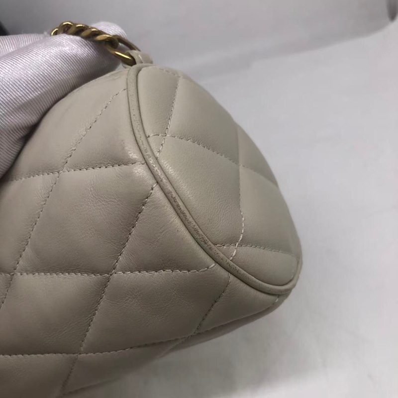 二手Ysl聖羅蘭白色羊皮sade圓桶包單肩包-10