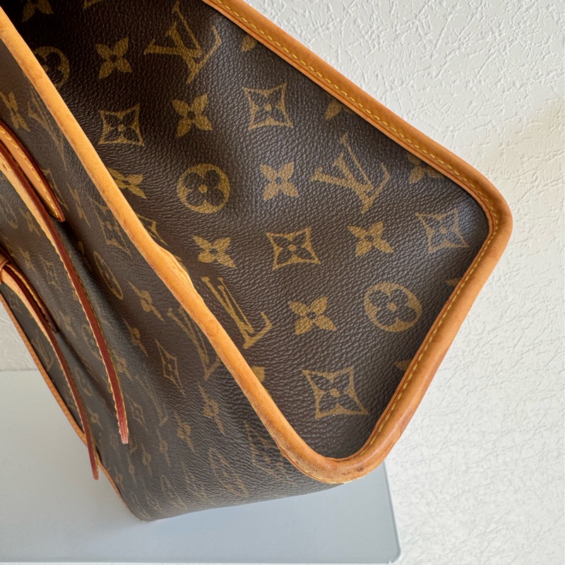 LV花紋雙小金球吊飾肩背包  少見特別款-8