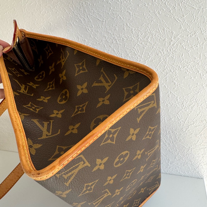 LV花紋雙小金球吊飾肩背包  少見特別款-9