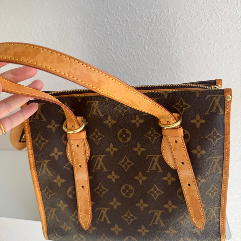 LV花紋雙小金球吊飾肩背包  少見特別款-18