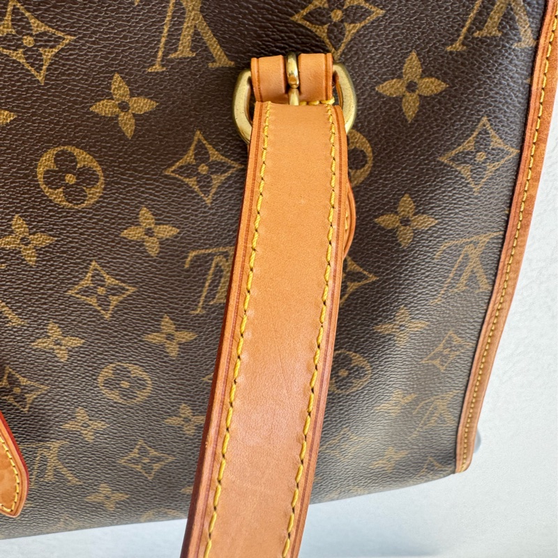 LV花紋雙小金球吊飾肩背包  少見特別款-21