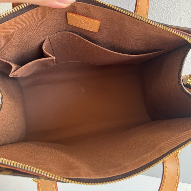 LV花紋雙小金球吊飾肩背包  少見特別款-45