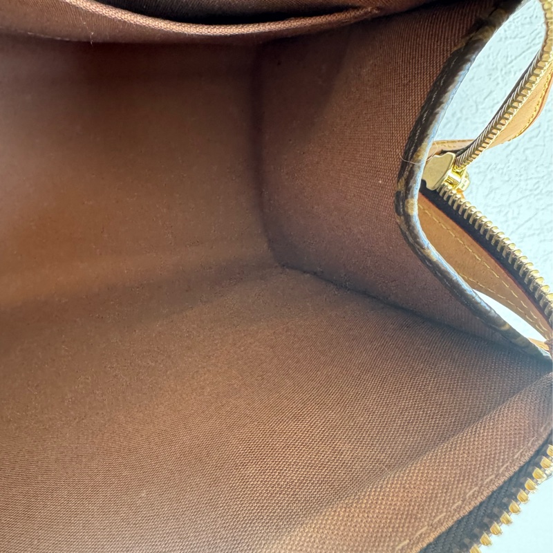 LV花紋雙小金球吊飾肩背包  少見特別款-48