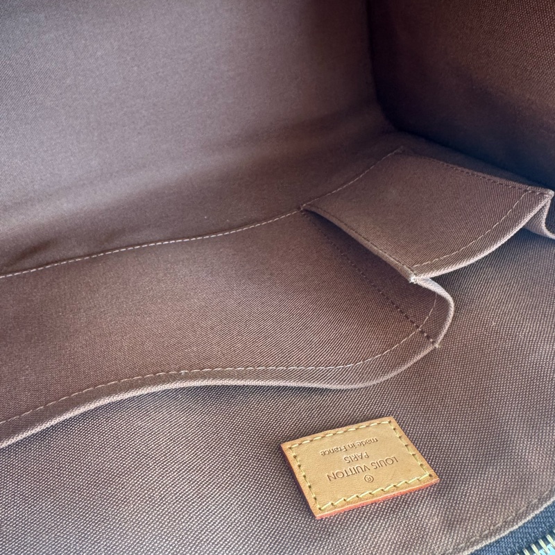 LV花紋雙小金球吊飾肩背包  少見特別款-49