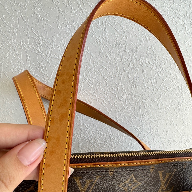 LV花紋雙小金球吊飾肩背包  少見特別款-63