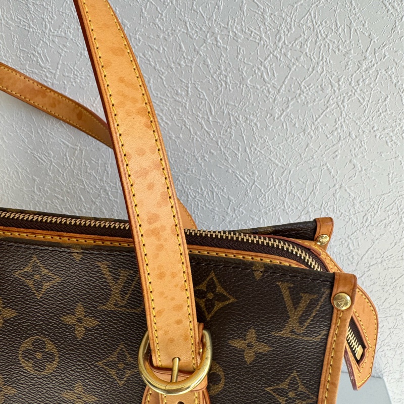 LV花紋雙小金球吊飾肩背包  少見特別款-64