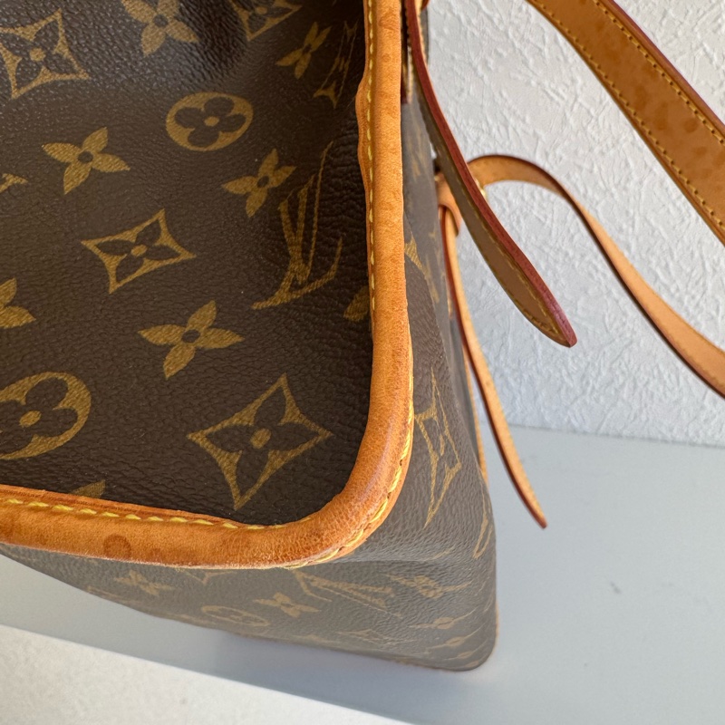 LV花紋雙小金球吊飾肩背包  少見特別款-68