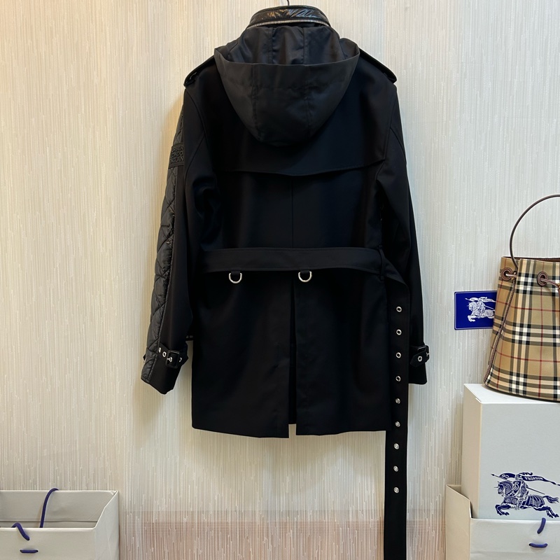 BURBERRY英國男款黑色絎縫拼接風衣44-4