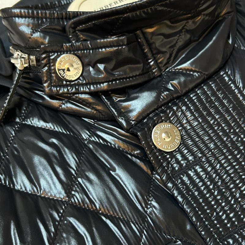 BURBERRY英國男款黑色絎縫拼接風衣44-9