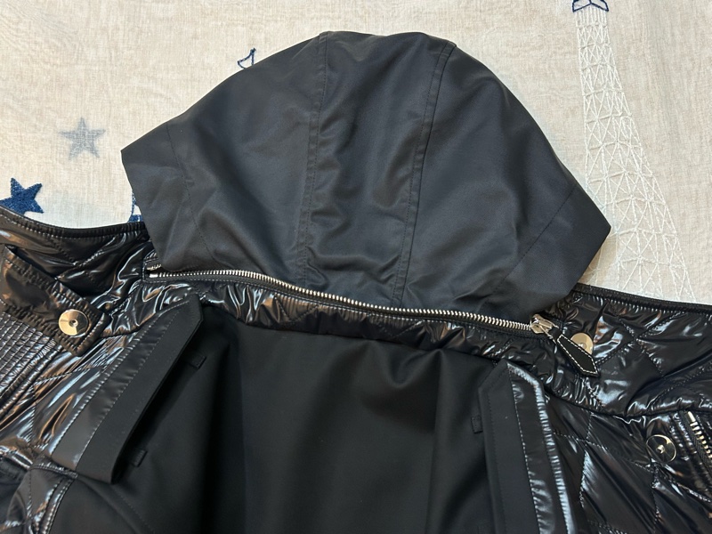 BURBERRY英國男款黑色絎縫拼接風衣44-12