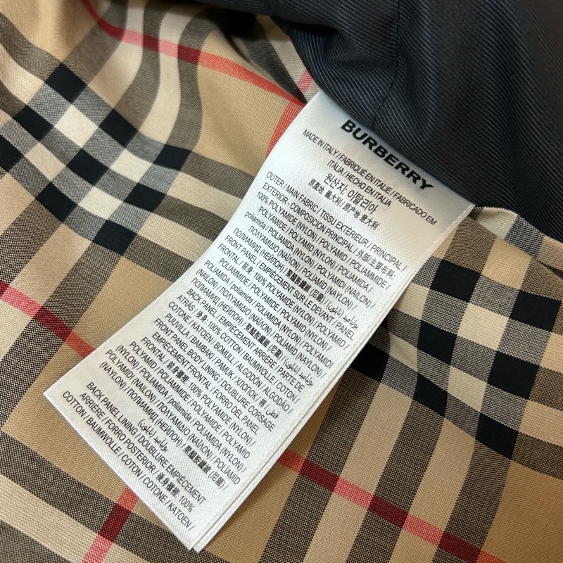BURBERRY英國男款黑色絎縫拼接風衣44-19