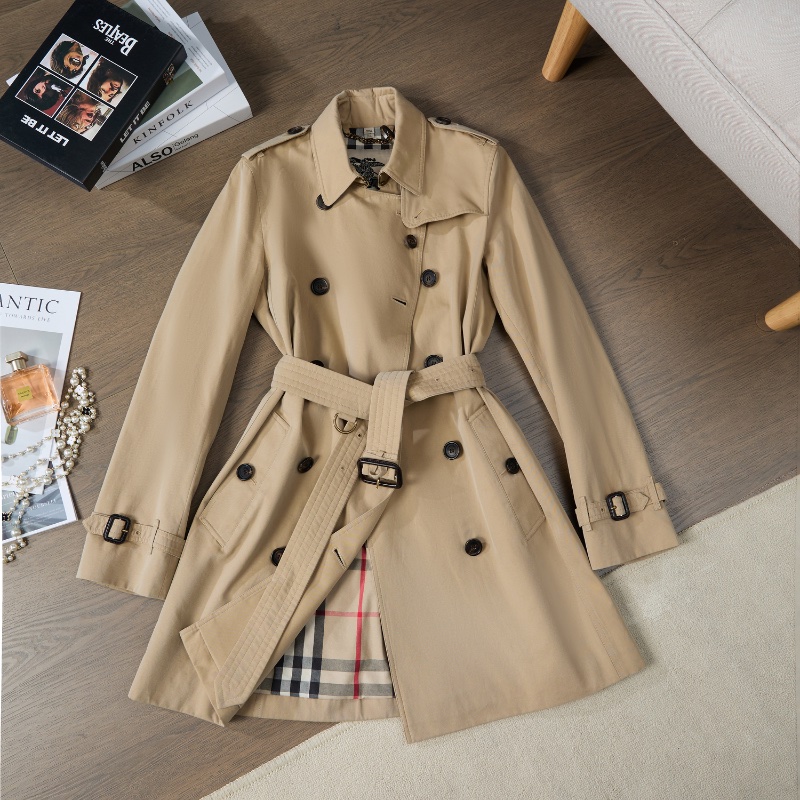 ❤️BURBERRY 風衣外套-0