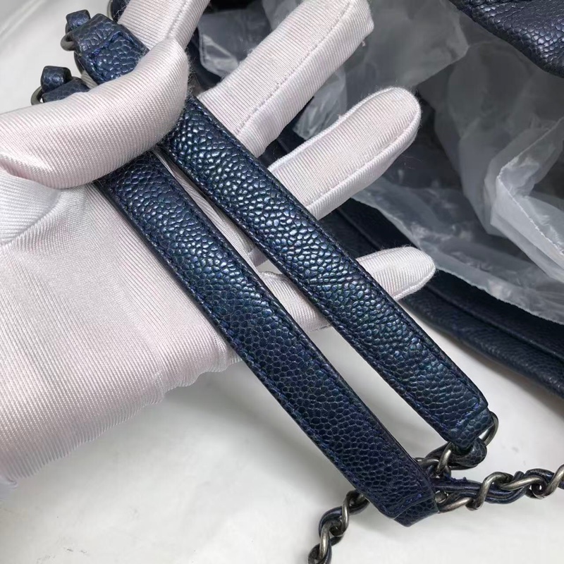 二手Chanel香奈兒海軍藍牛皮荔枝紋tote ，沒配件-6