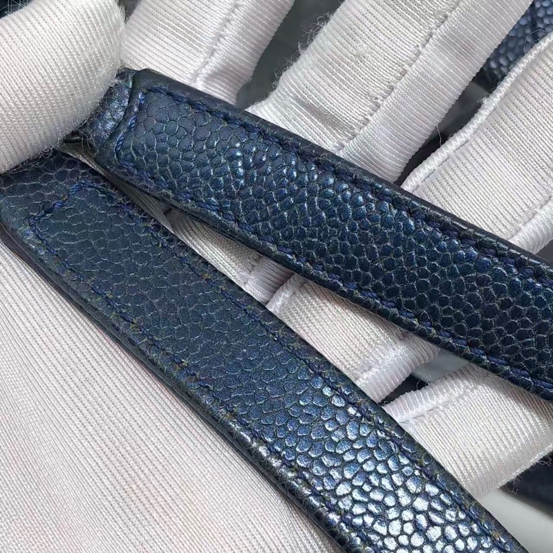 二手Chanel香奈兒海軍藍牛皮荔枝紋tote ，沒配件-21