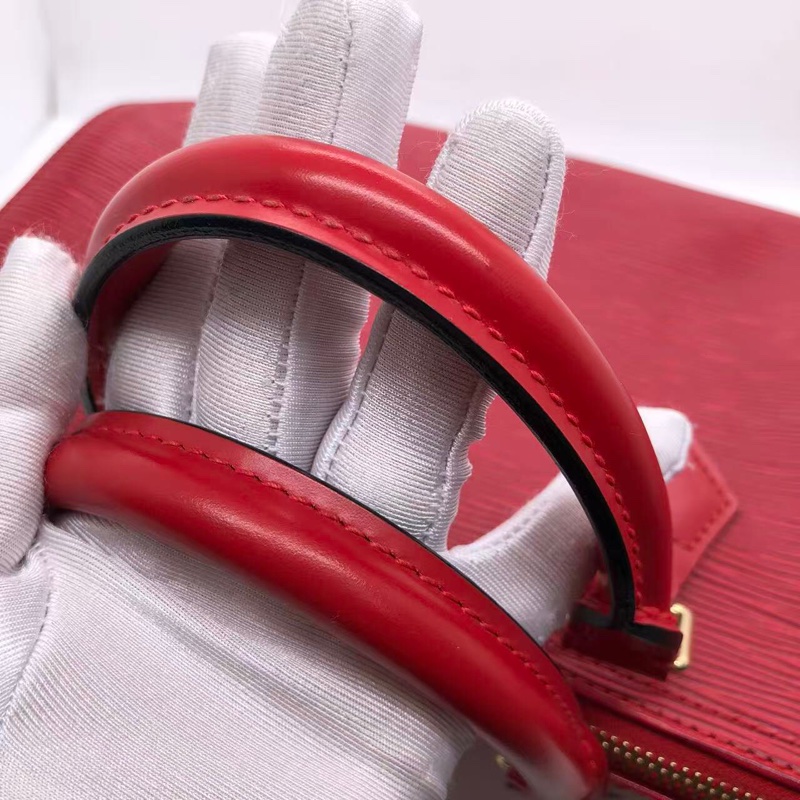 Lv路易威登紅色水波紋枕頭手提包 尺寸:25✖️28，配件鎖鑰匙-3
