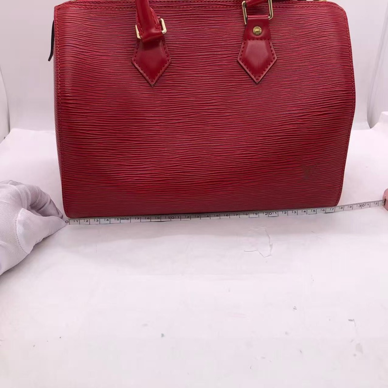 Lv路易威登紅色水波紋枕頭手提包 尺寸:25✖️28，配件鎖鑰匙-5