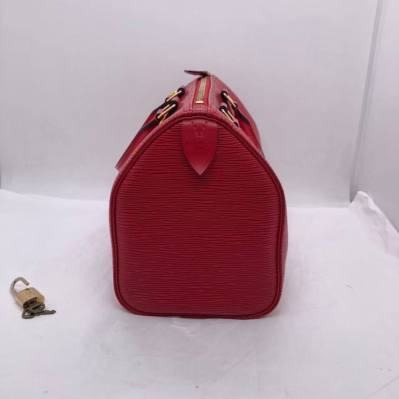 Lv路易威登紅色水波紋枕頭手提包 尺寸:25✖️28，配件鎖鑰匙-20