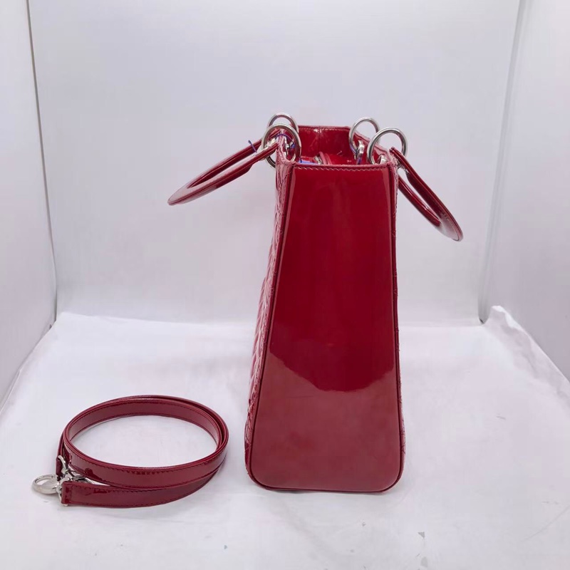 Dior七格紅色漆皮戴妃包，配件肩帶-2