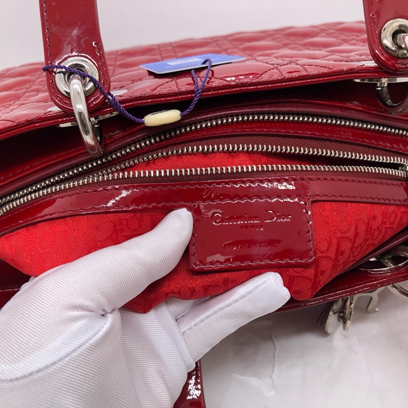 Dior七格紅色漆皮戴妃包，配件肩帶-4