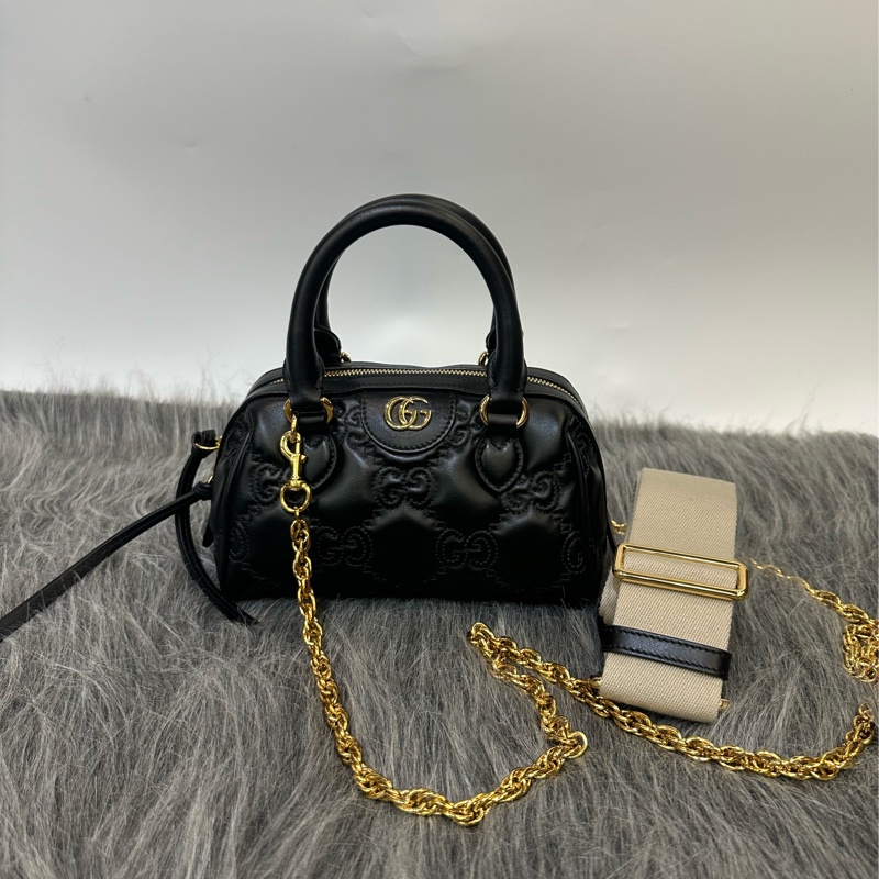 Gucci 黑牛皮壓紋金釦手提斜背波士頓包-1