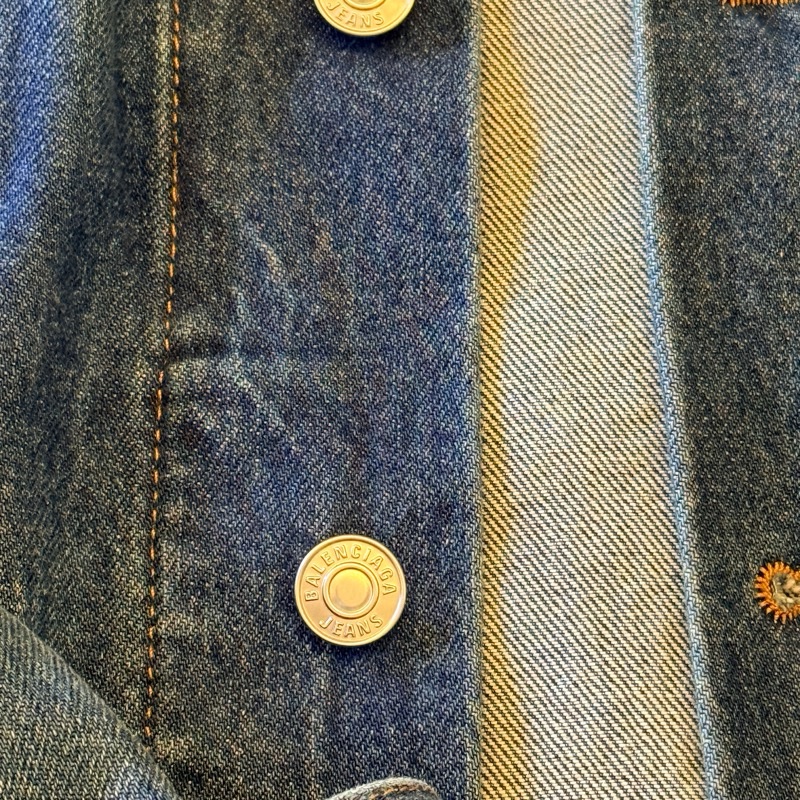 Balenciaga 經典logo外套(男生尺寸44號。約L)-1