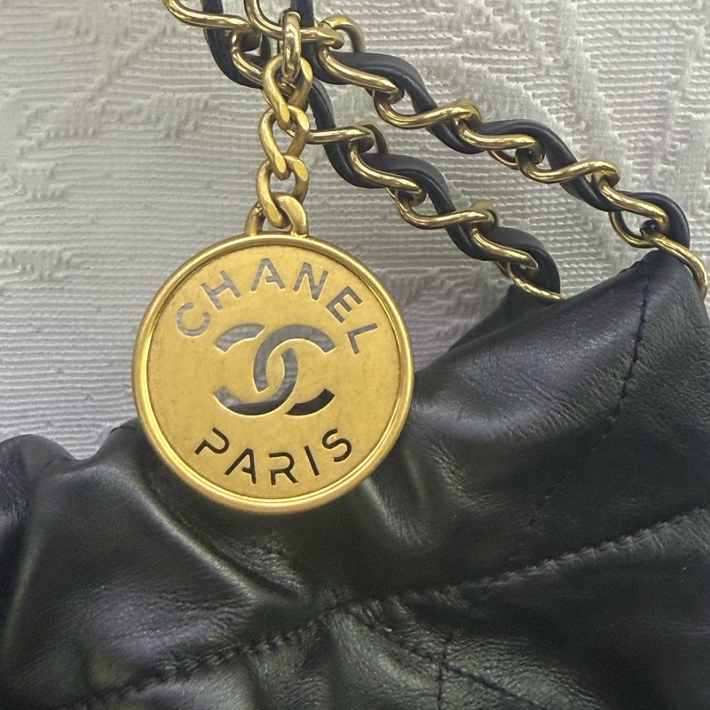 Chanel 22 middle Calfskin Bag-1