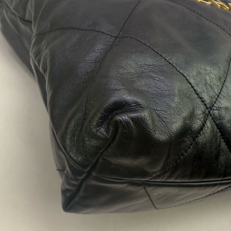 Chanel 22 middle Calfskin Bag-6