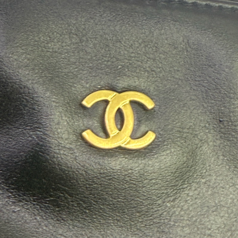 Chanel 22 middle Calfskin Bag-11