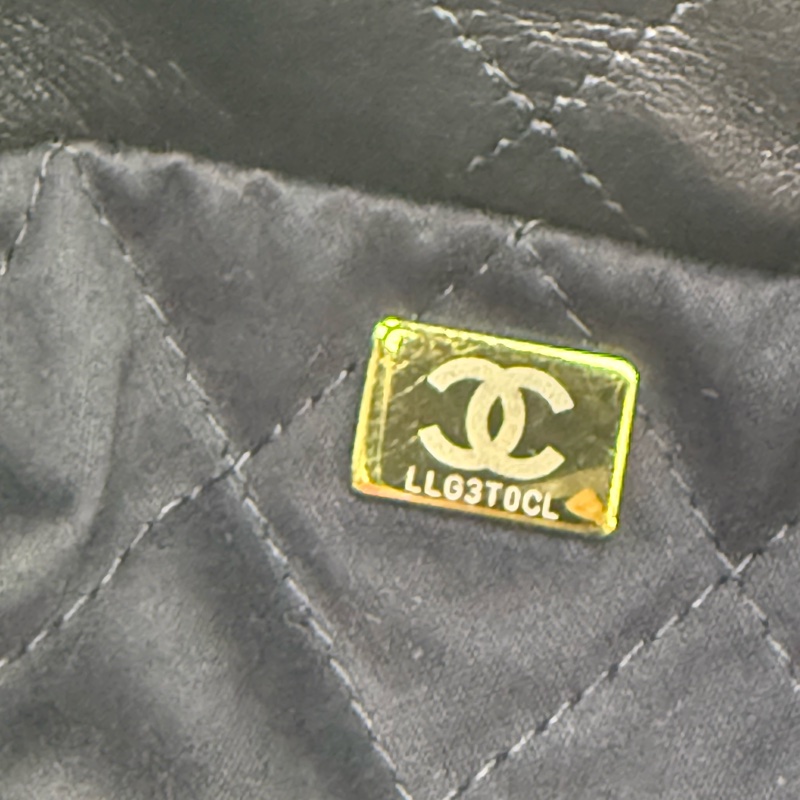 Chanel 22 middle Calfskin Bag-13