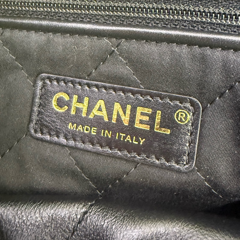Chanel 22 middle Calfskin Bag-14
