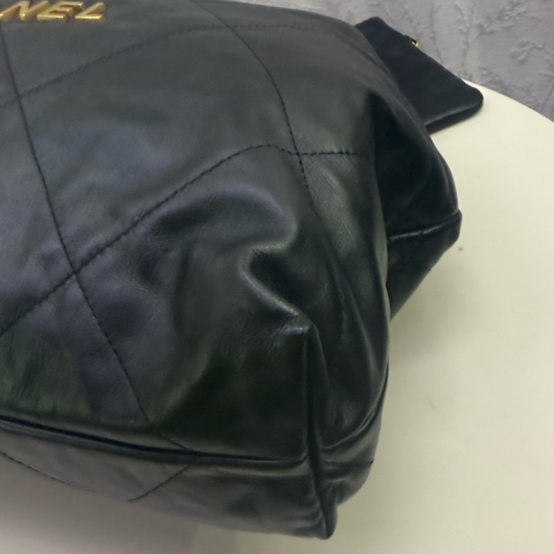 Chanel 22 middle Calfskin Bag-16