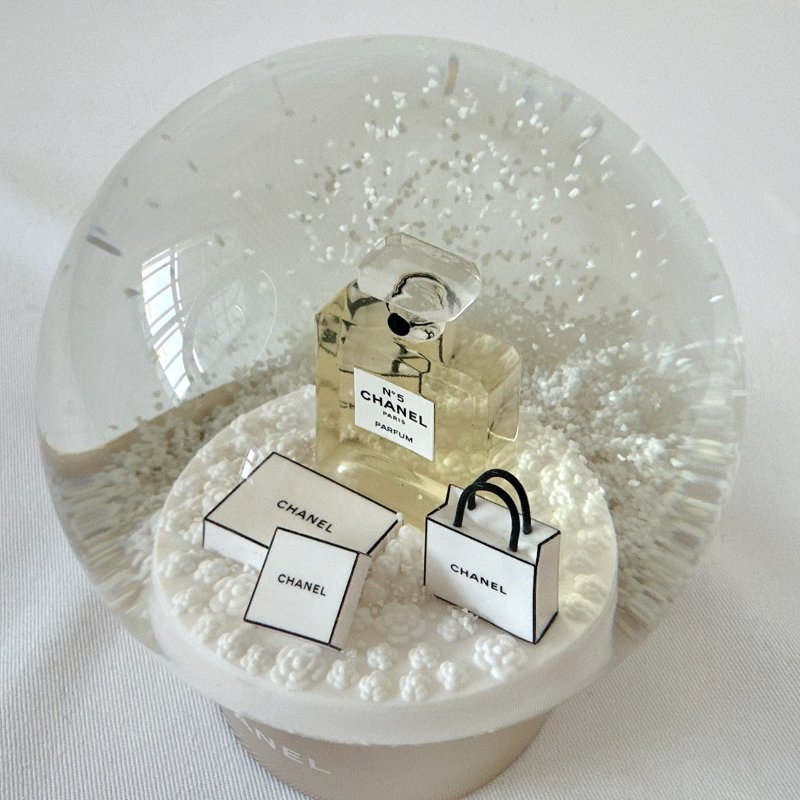 CHANEL 全新N°5香水白金水晶球-4