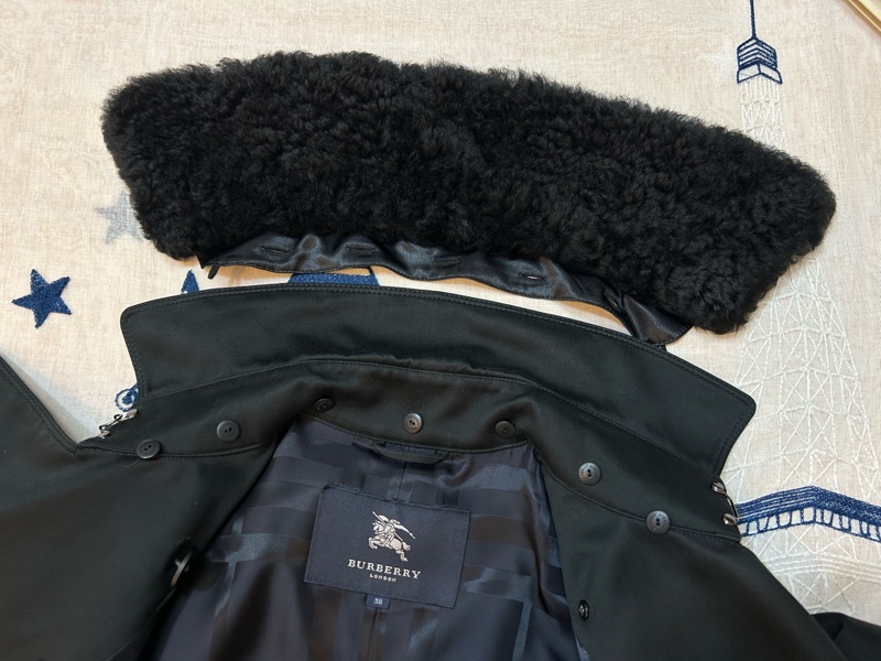BURBERRY日系倫敦黑色羔羊毛領風衣38-9