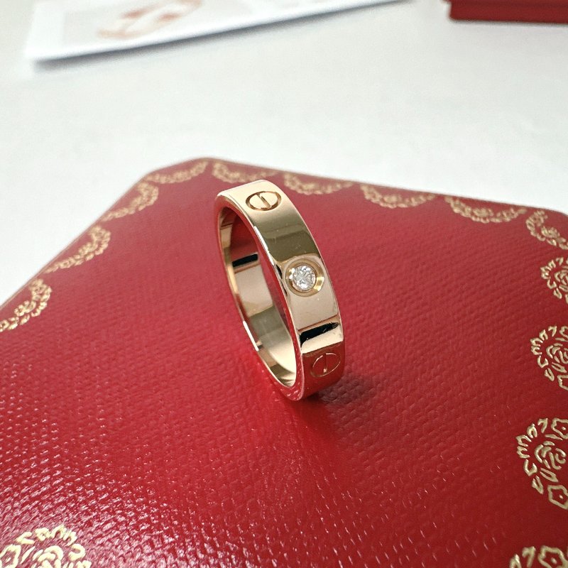 Cartier LOVE 18K玫瑰金單鑽戒指-1