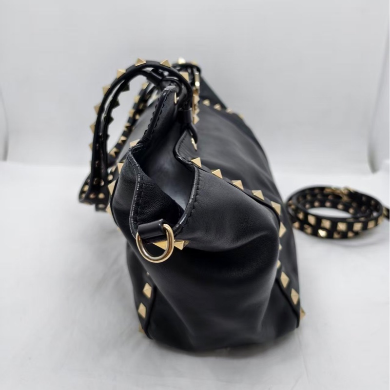 二手Valentino 黑金鉚釘rockstud托特斜挎包,配件肩帶-17