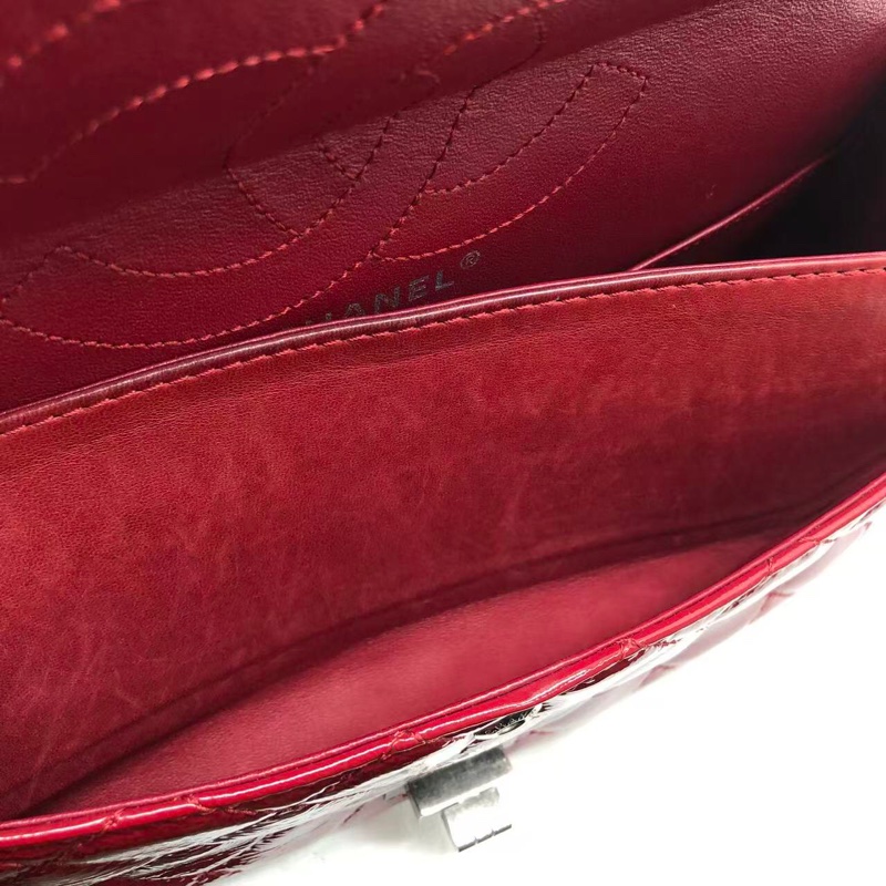 二手Chanel香奈兒2.55系列226紅色漆皮中號,內里有吸色染色,具體如圖-8