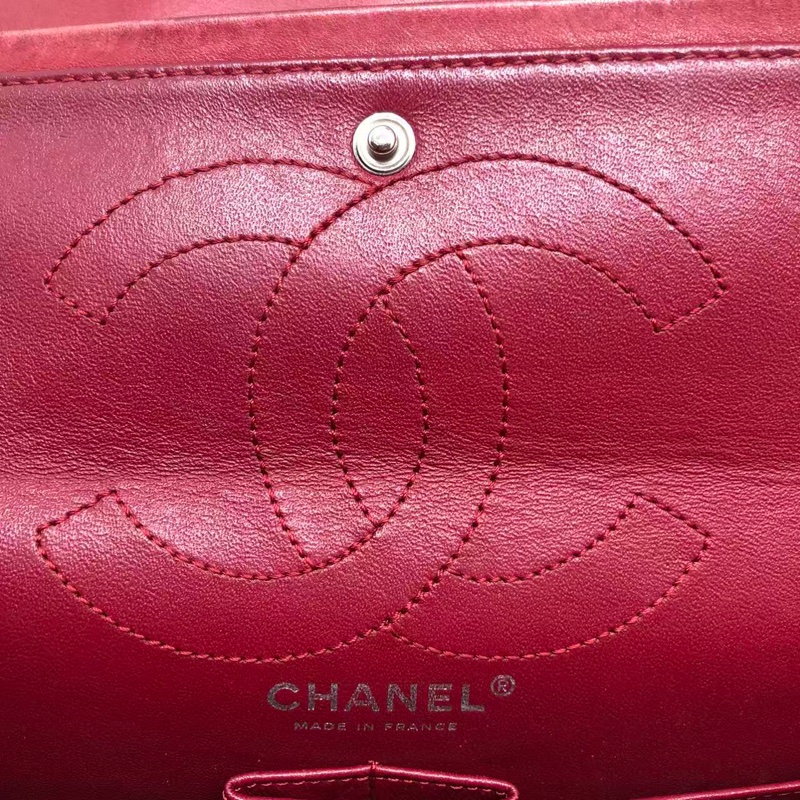 二手Chanel香奈兒2.55系列226紅色漆皮中號,內里有吸色染色,具體如圖-24