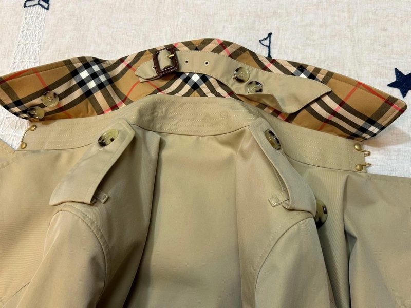 BURBERRY英國肯辛頓蜜色風衣UK2-9